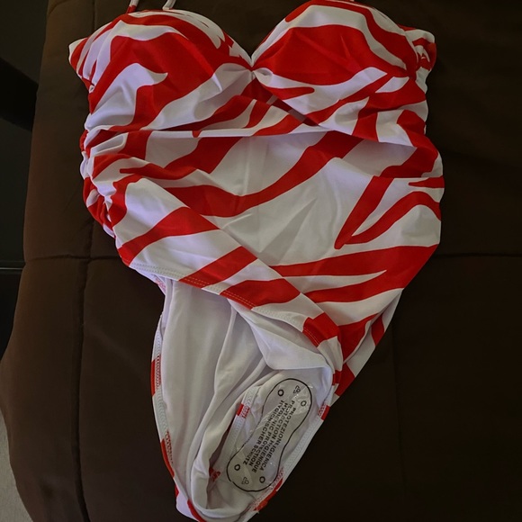 Matte Collection 2 Piece with Matching Sarong - Picture 9 of 9